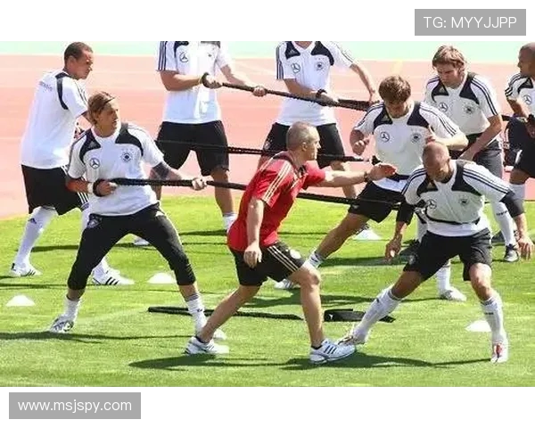 足球运动员的身体素质提升方案与训练周期安排