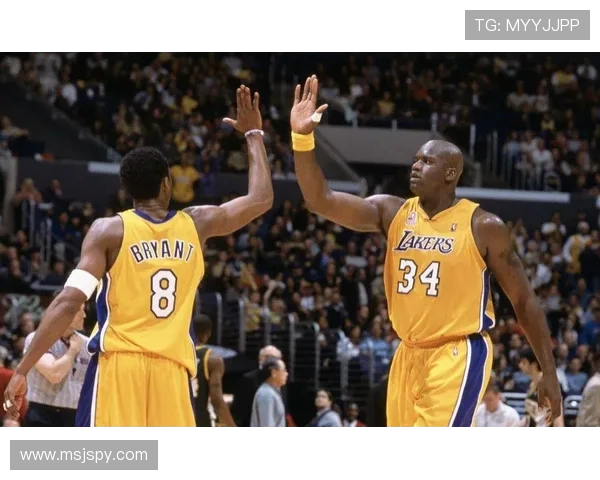 2001年NBA总冠军湖人队击败76人夺冠历程回顾